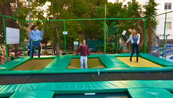 מתחם טרמפולינות